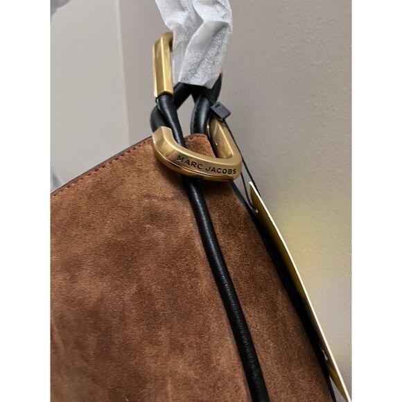 Marc Jacobs

Large Suede Hobo Bag - Picture 5 of 13